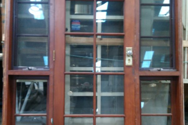 2100 x 1800 Colonial