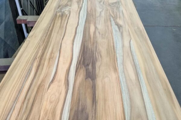 Adelaide-Rural-Salvage-Stock-2025-226